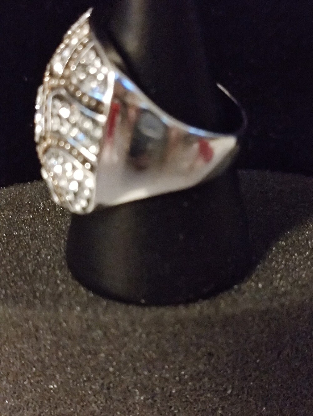 Ladies Ring - Picture 3 of 7